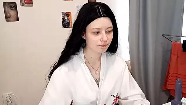 EdlinEngelby from StripChat is Freechat