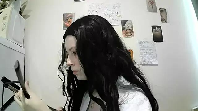 EdlinEngelby from StripChat is Freechat