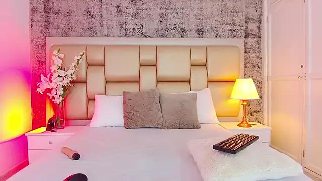Try our streaming cams variety and talk on a personal level with our adorable girls streamers, showing off their bountiful shapes and dildos.