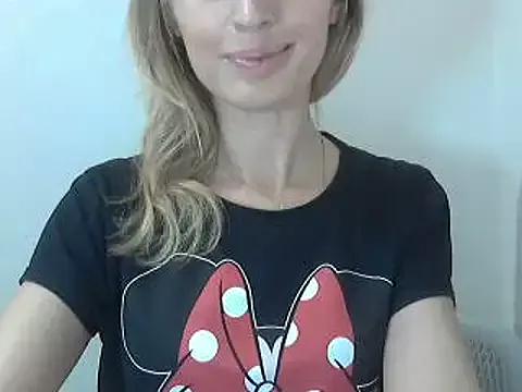EffectMaya from StripChat
