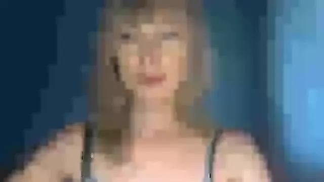 EffectMaya from StripChat