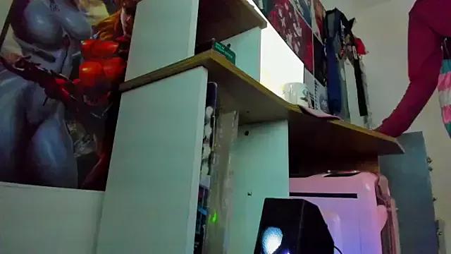 Effy_Marinn from StripChat
