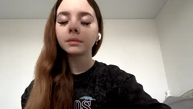 EhtelBiondi on StripChat 