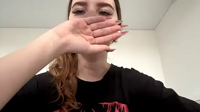 EhtelBiondi on StripChat 