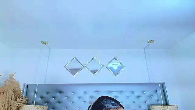 EileenBenzon on StripChat 