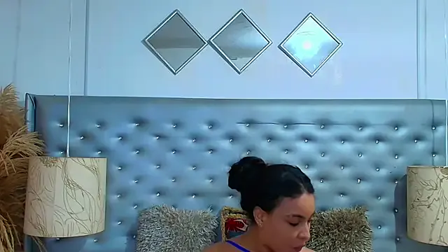 EileenBenzon on StripChat 