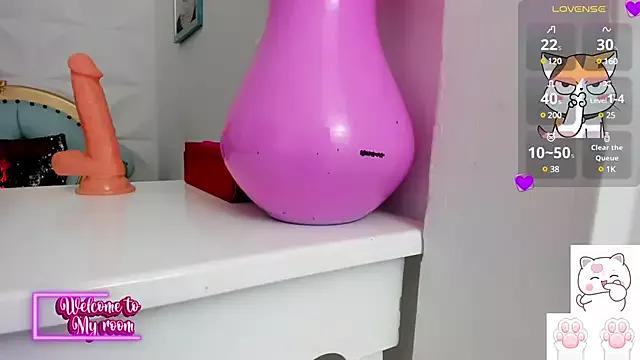 Try our streaming cams variety and talk on a personal level with our adorable girls streamers, showing off their bountiful shapes and dildos.