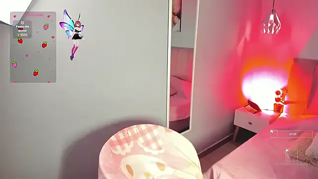 ela_petit from StripChat is Freechat