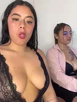 ElaaPerez from StripChat