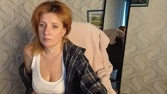 Elannaria from StripChat