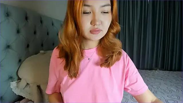 ElaraHaze from StripChat is Freechat