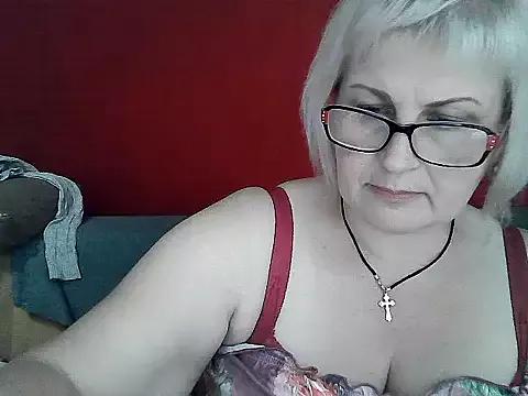 Eleanor_Katie from StripChat