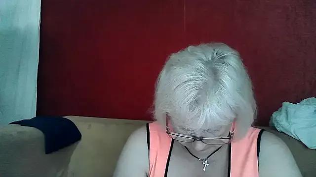 Eleanor_Katie from StripChat
