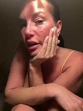 Elegant-Chlo37 from StripChat