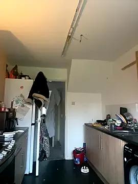 Elegant-Chlo37 from StripChat is Freechat