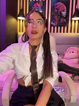 Elegant__rouse from StripChat