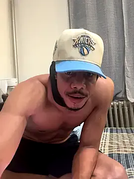 ElegantDic on StripChat 