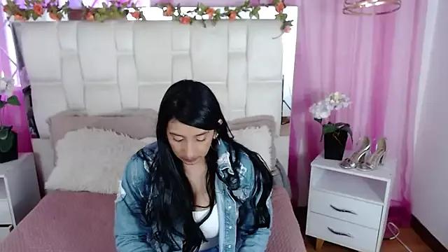 ELENA11_ from StripChat