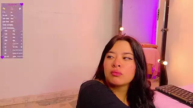 elena_picolo from StripChat