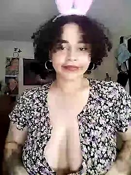 Elena_wallace from StripChat is Freechat