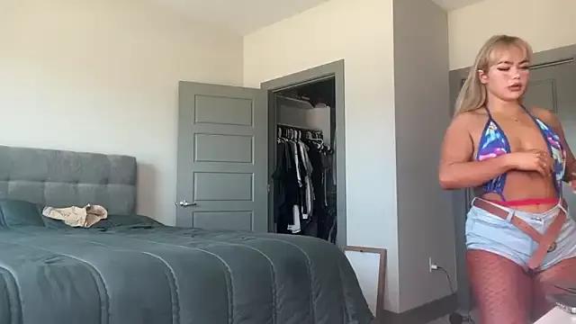 ElenaErickson from StripChat