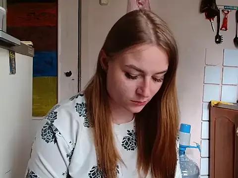 ElenaMaeer from StripChat