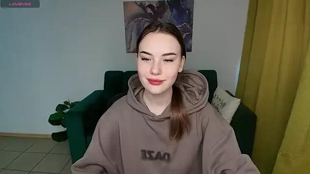 ElenaOconar from StripChat