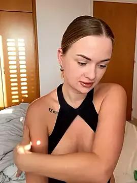 ElenaRebelle from StripChat