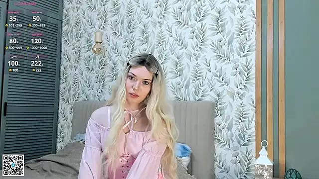 EleneClack from StripChat