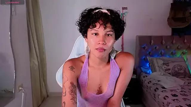 eleselas from StripChat