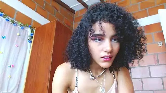 Elha_moss from StripChat is Freechat