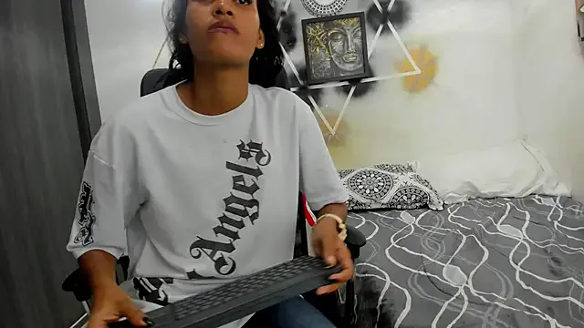 eliana_prince from StripChat is Freechat