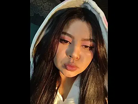 EliaStone05 from StripChat is Freechat