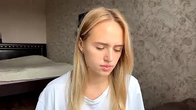 ElisabetLorney from StripChat