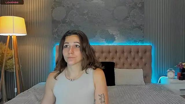Try our streaming cams variety and talk on a personal level with our adorable girls streamers, showing off their bountiful shapes and dildos.