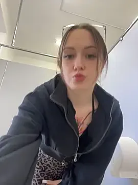 EliteBitch from StripChat is Freechat