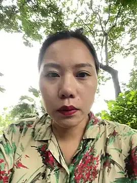 Eliza-E from StripChat is Freechat