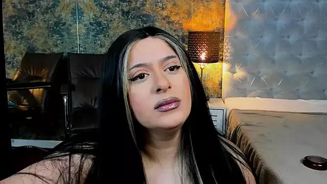 ElizaBelucci from StripChat is Freechat