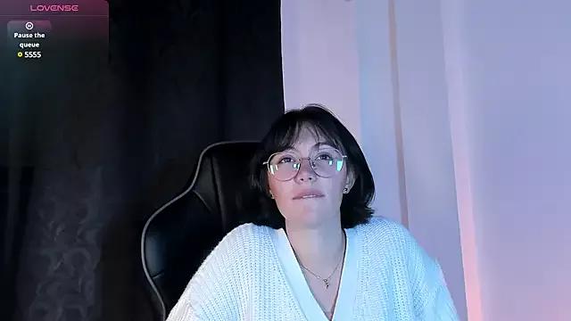 Elizadonatti from StripChat is Freechat