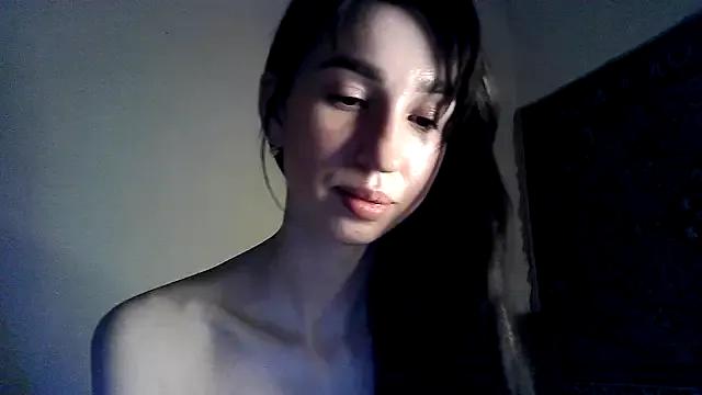 ElizaSwon from StripChat is Freechat