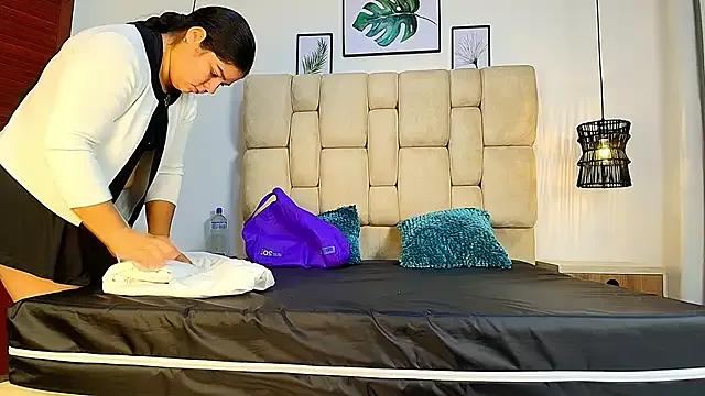 elizawiliamst from StripChat is Freechat