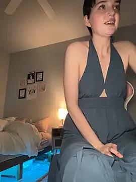 Ella-Blue from StripChat is Freechat