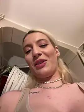Ella_Charm from StripChat