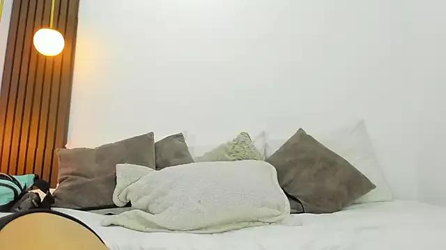 Ella_Flame1 from StripChat