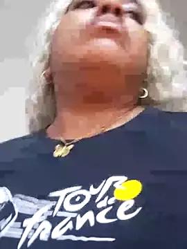 ELLA_KELLY from StripChat