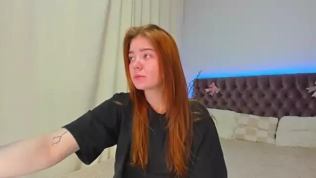 Ella_Mayers from StripChat