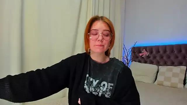 Ella_Mayers from StripChat