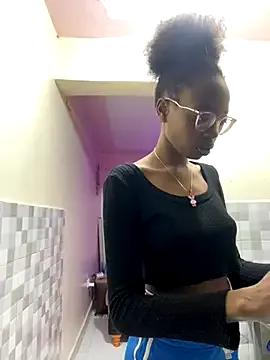 Ella_prettybrownskin from StripChat is Freechat