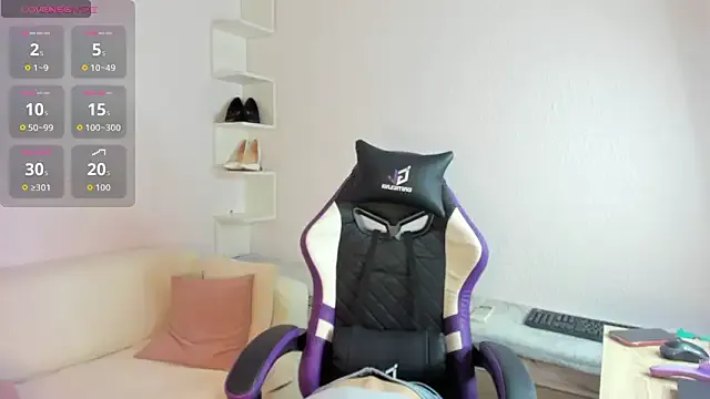 Try our streaming cams variety and talk on a personal level with our adorable girls streamers, showing off their bountiful shapes and dildos.