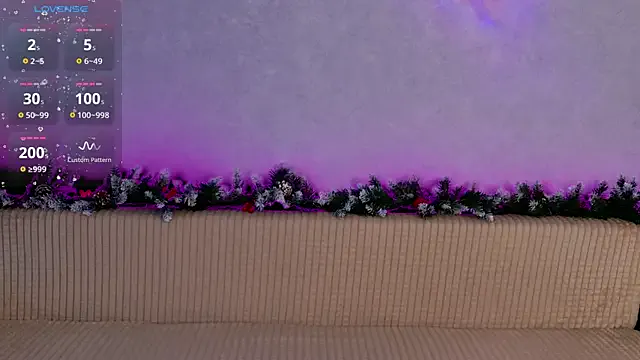 EllaCanny on StripChat 